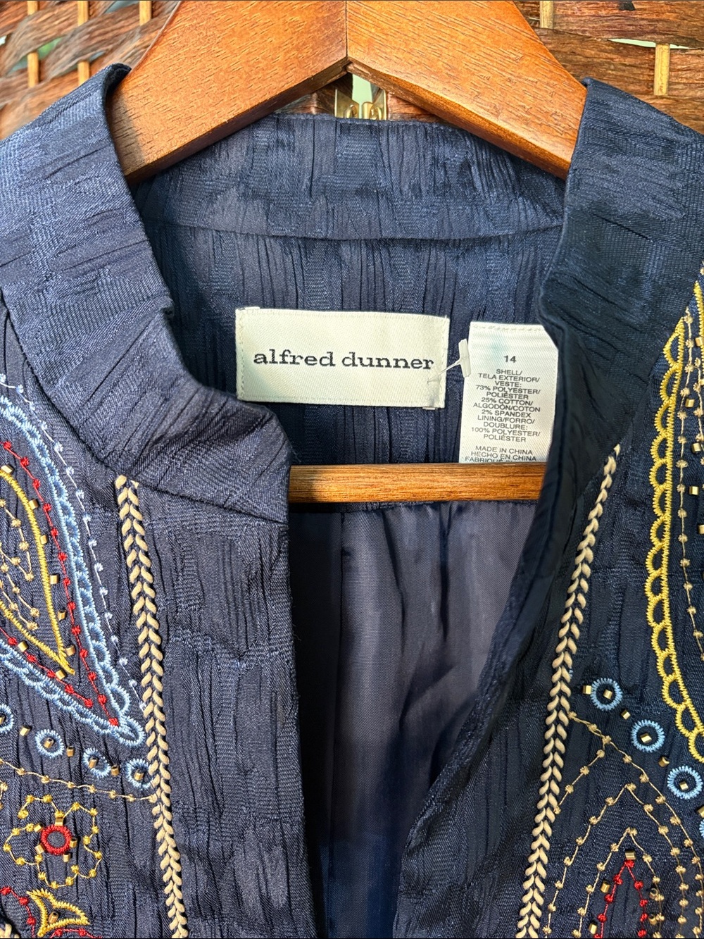 Stunning Embroidered Navy Blazer with Paisley Detail - Picture 2 of 5